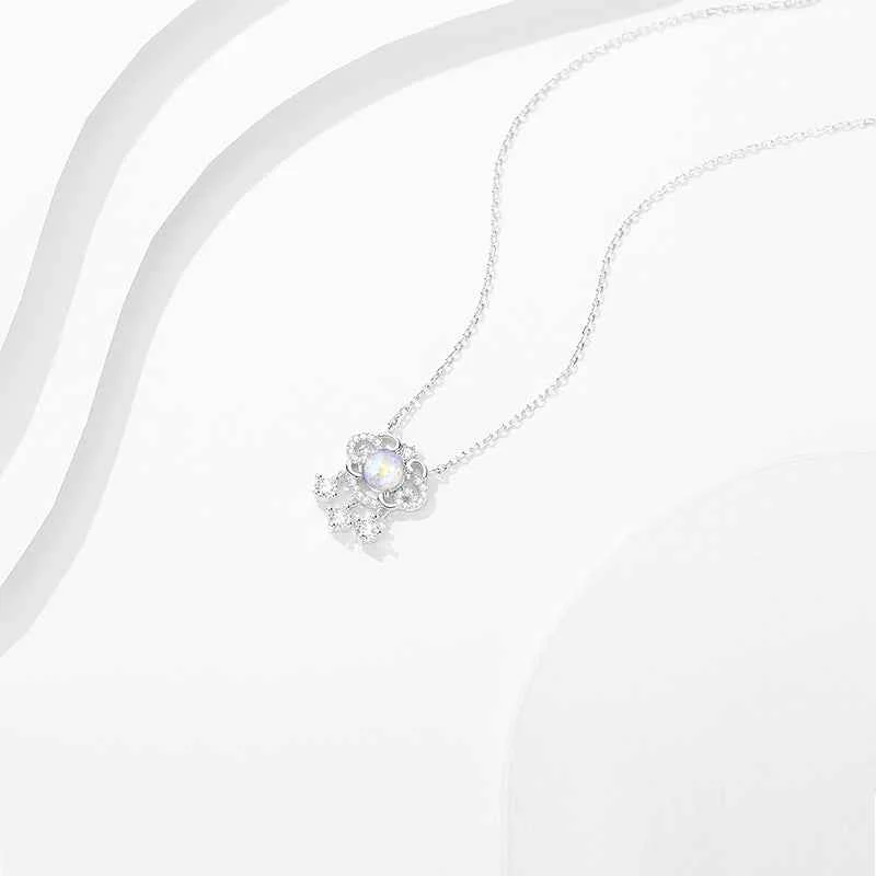 “Aurora Bless” 925 Sterling Silver Opalescent Crystal Lock Necklace - Image 4