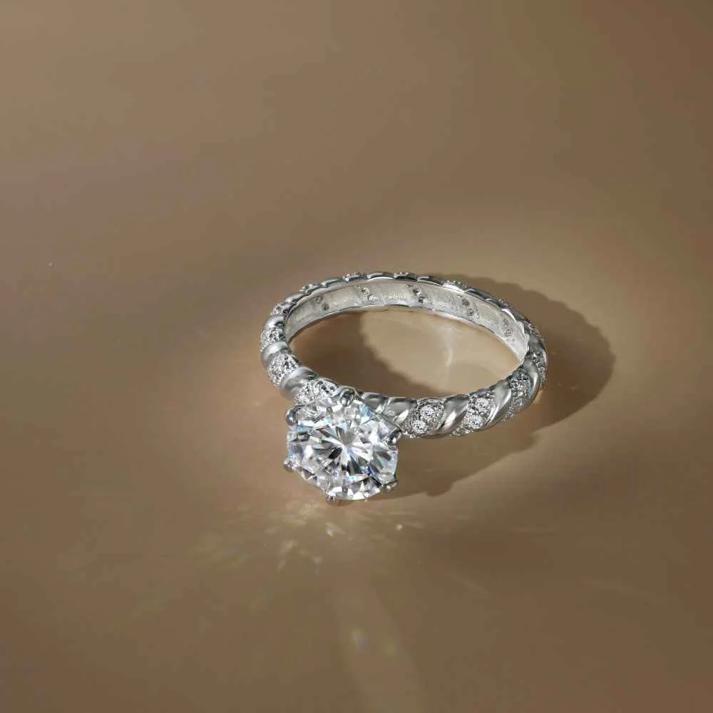 “Celestial Weave” 925 Sterling Silver 2CT Moissanite Braided Ring - Image 4