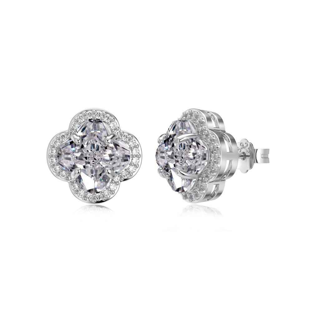 “Clover Brilliance” S925 Sterling Silver Pavé Clover Jewelry Set (Necklace, Earrings & Ring) - Image 3