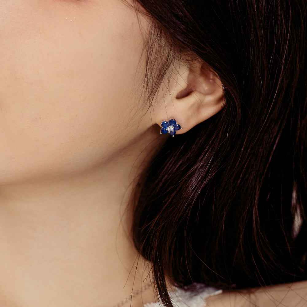 “Dopamine Blossom” S925 Sterling Silver Crystal Flower Stud Earrings - Image 5