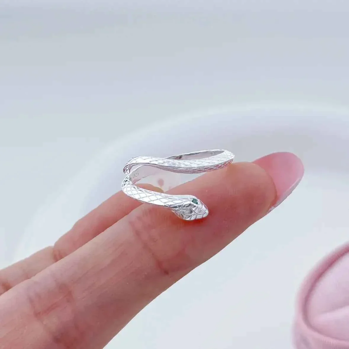"Enchanting Snake" 925 Sterling Silver Ring - Unique, Bold, and Stylish - Image 8