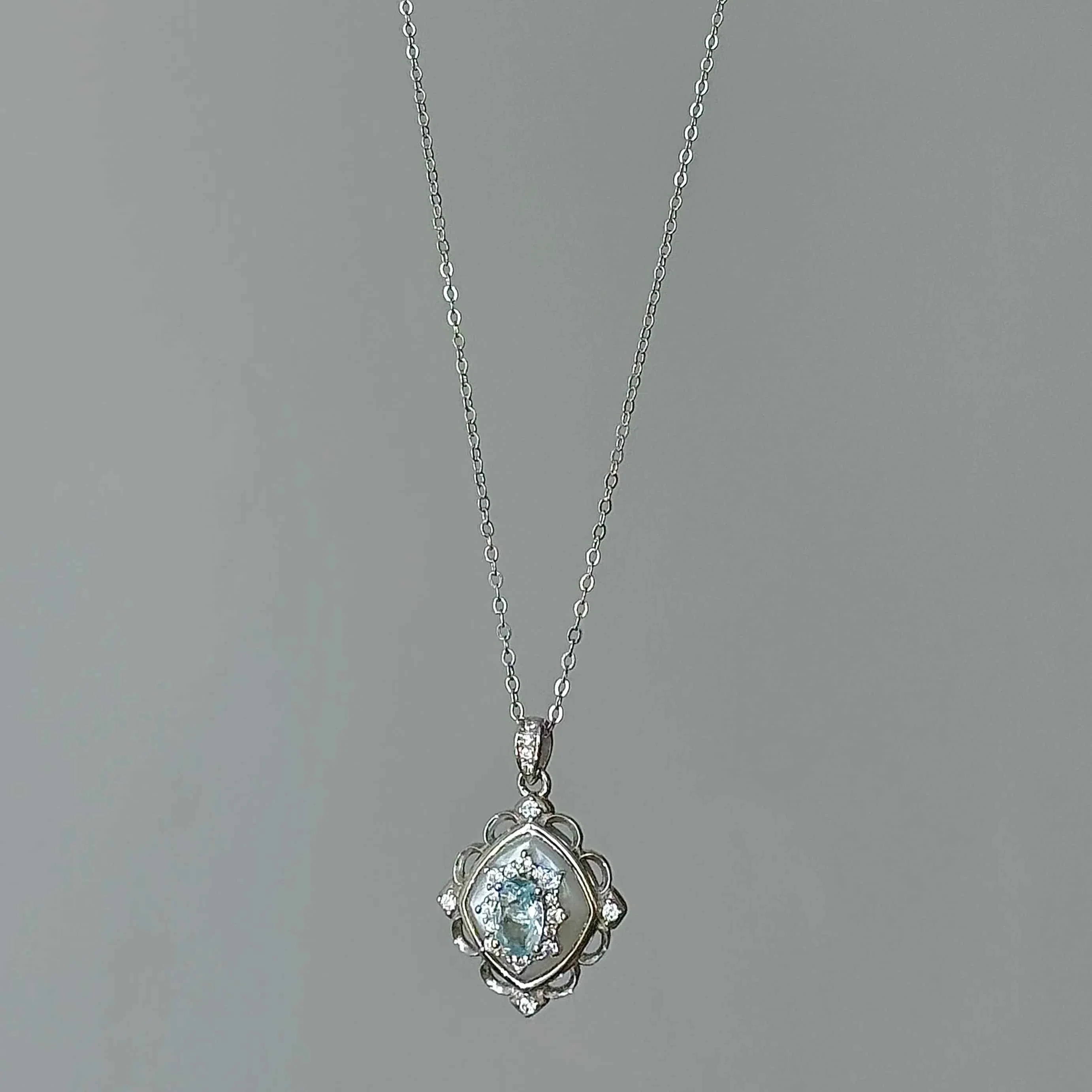 "Floating Light Palace" 925 Sterling Silver Retro Crystal Necklace with Mother-of-Pearl - Elegant and Regal - Image 5