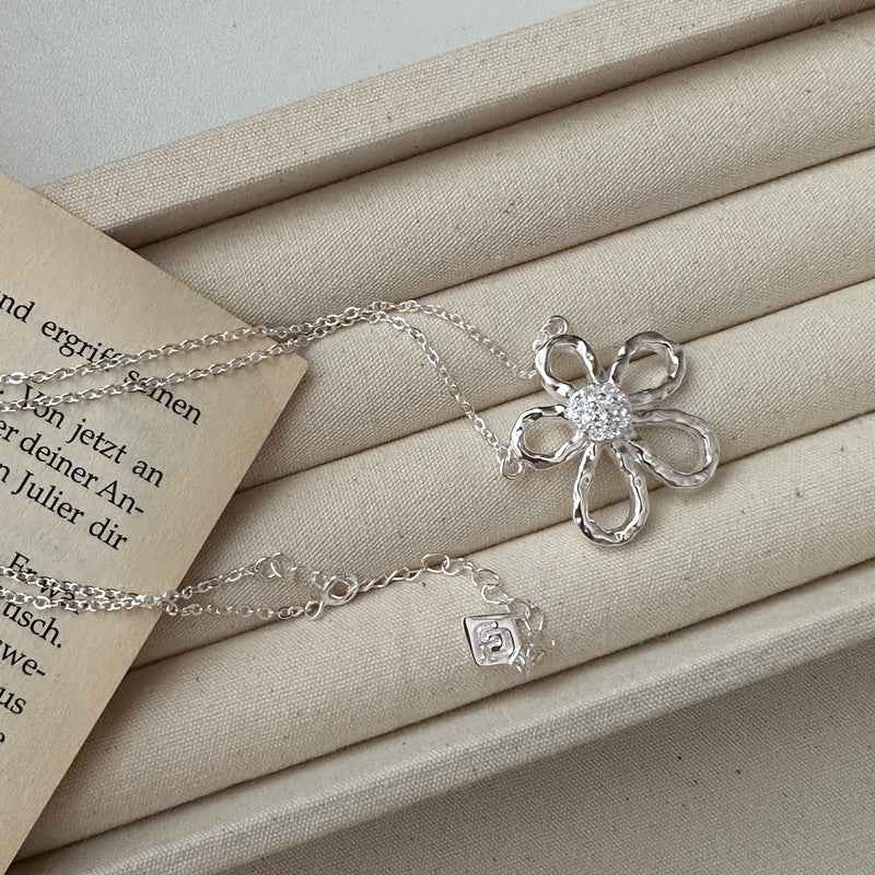 "Floral Shine" 925 Sterling Silver Jewelry Set (Necklace, Ring & Earrings) - Image 6