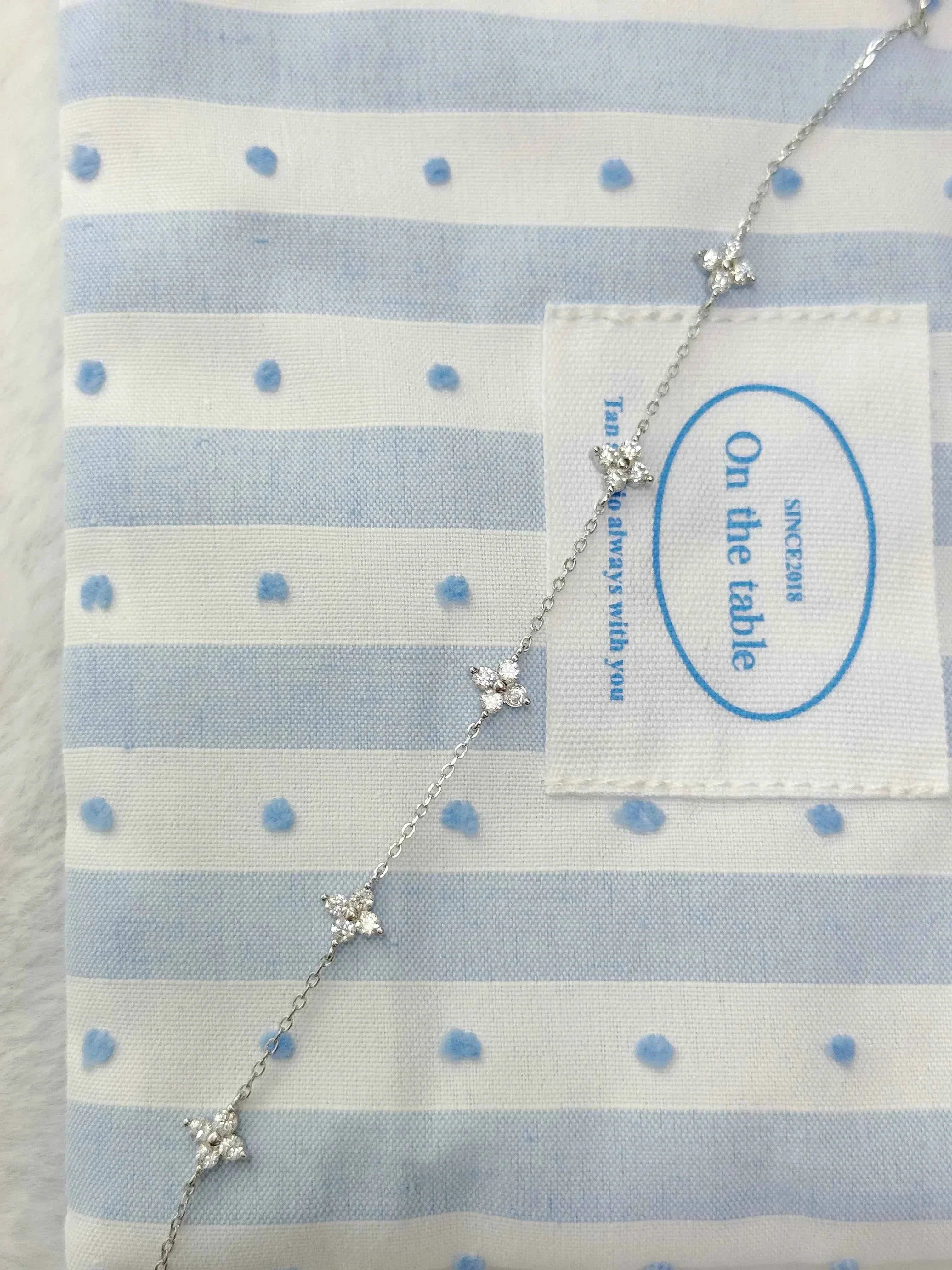 "Four-Leaf Clover Tale" 925 Sterling Silver Charm Bracelet with Zircon – Luck in Every Link - Image 6