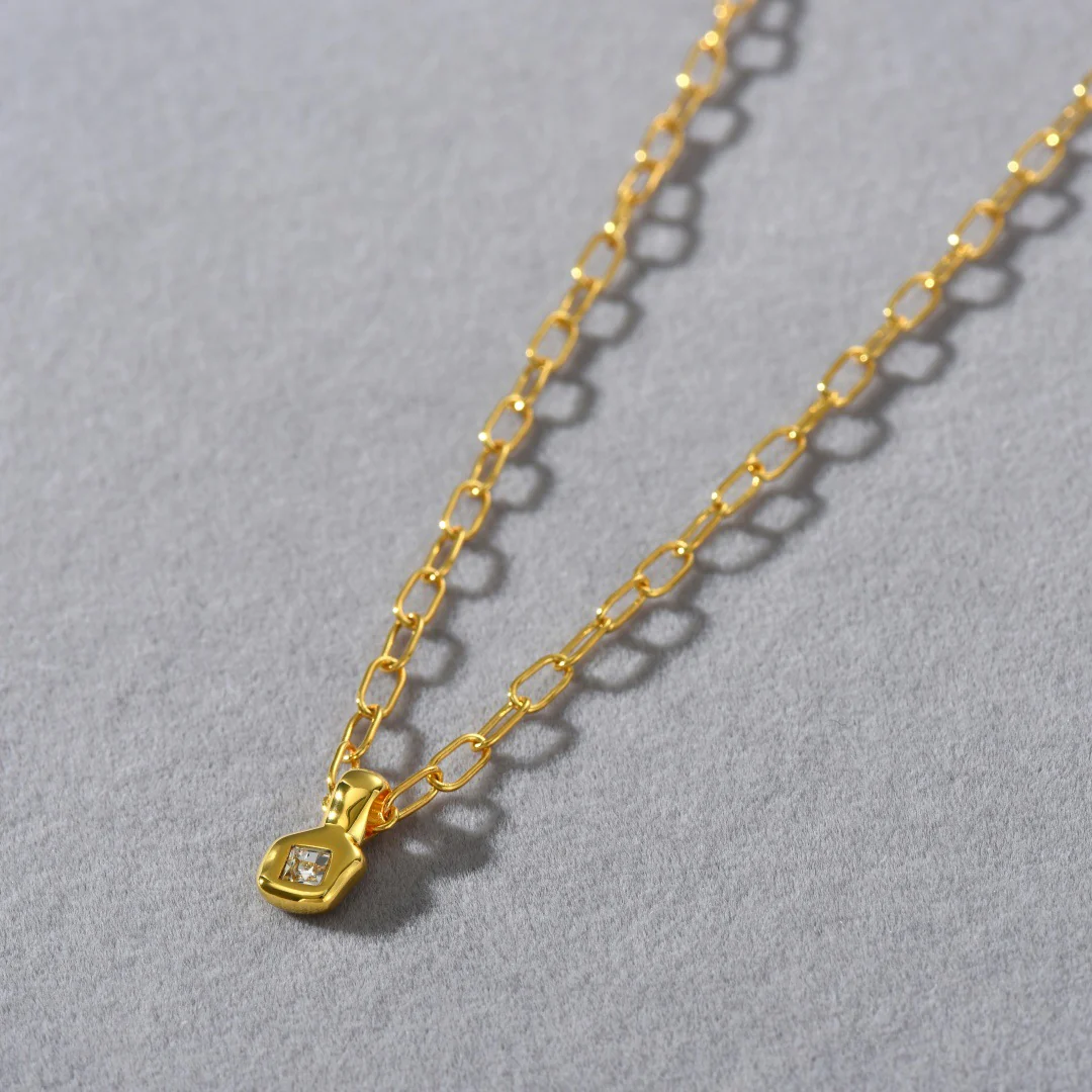 Geo Muse 18K Gold-Plated Brass Zircon Pendant Necklace - Image 3
