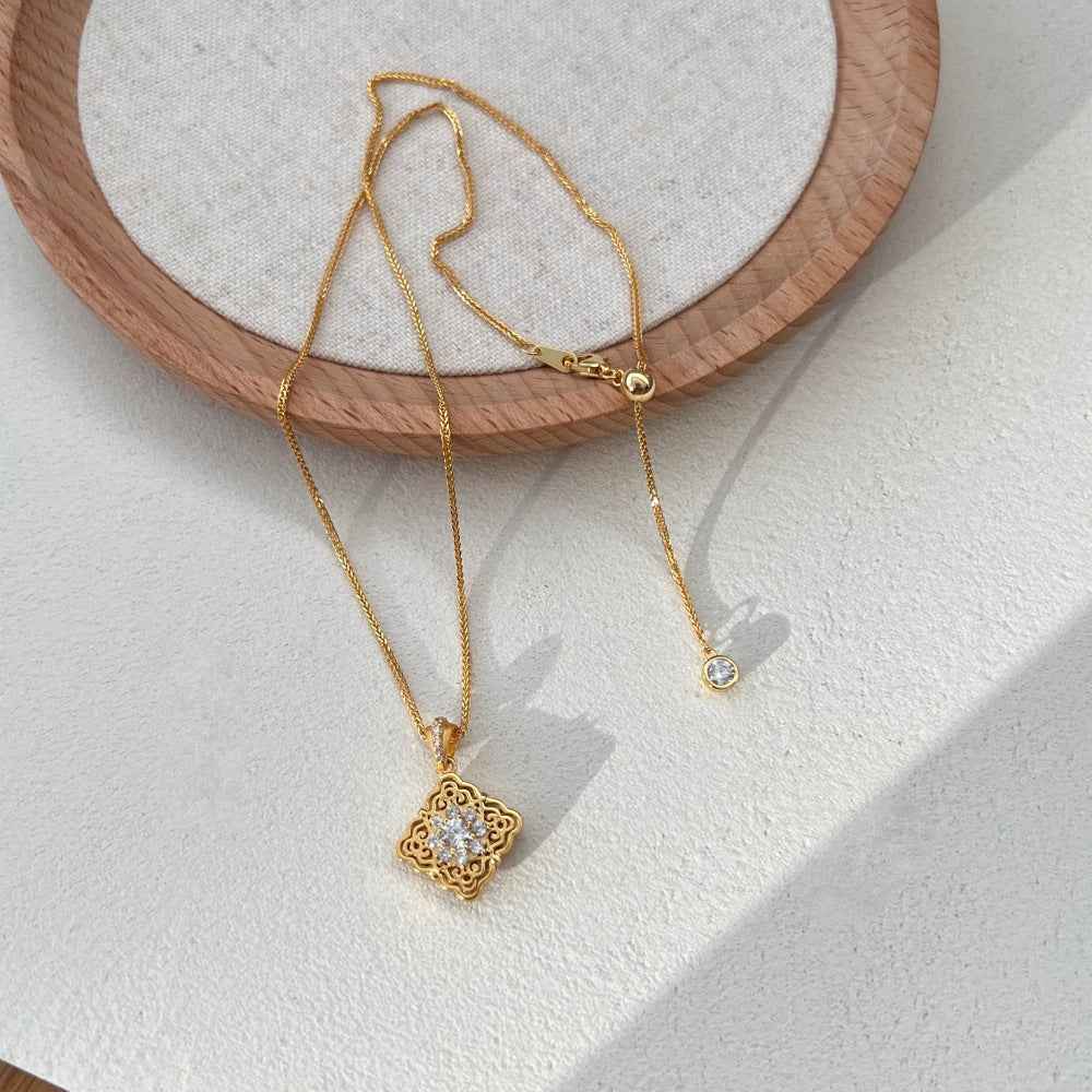 "Gilded Bloom" 925 Sterling Silver Filigree Clover Necklace & Ring Set - Image 4
