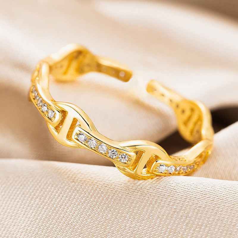 "Golden Link" 925 Sterling Silver Pavé Chain Ring - Image 3