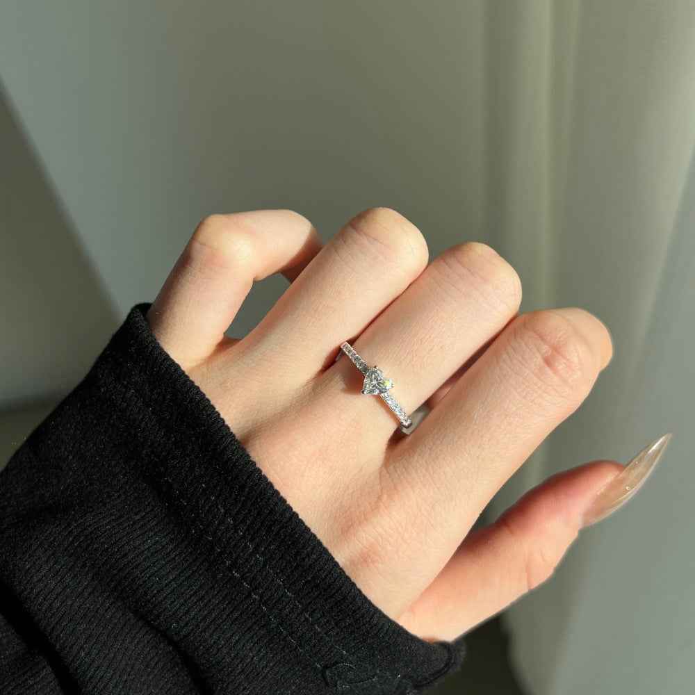 “Heartlit Promise” 925 Sterling Silver 0.5CT Heart Moissanite Ring - Image 3