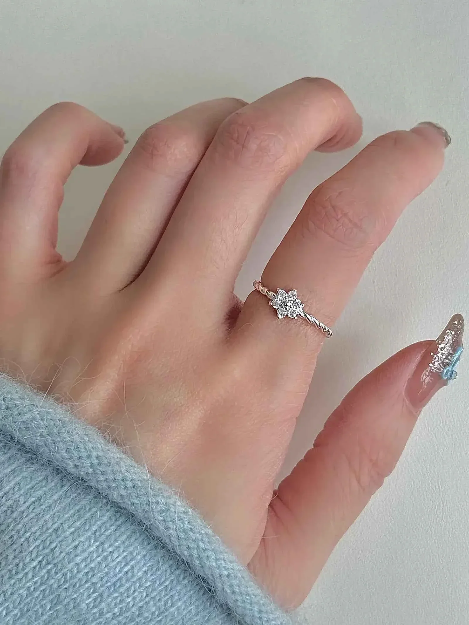 "In the Name of Snow" 925 Sterling Silver Snowflake Knot Ring - Delicate, Versatile, and Cool Chic - Image 4