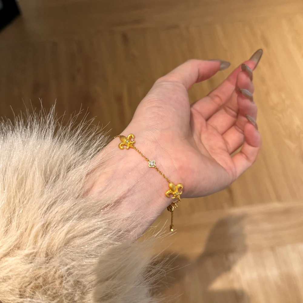 Iris Reverie – Adjustable S925 Silver & Gold Iris Flower Bracelet - Image 3
