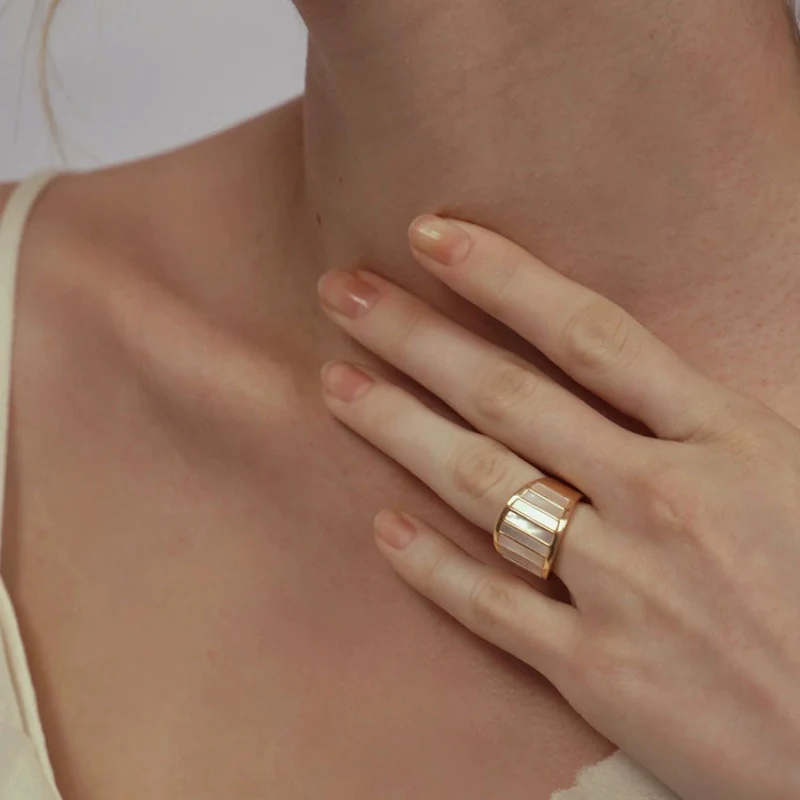 Ivory Column Mother-of-Pearl 18K Gold-Plated Brass Ring - Image 3