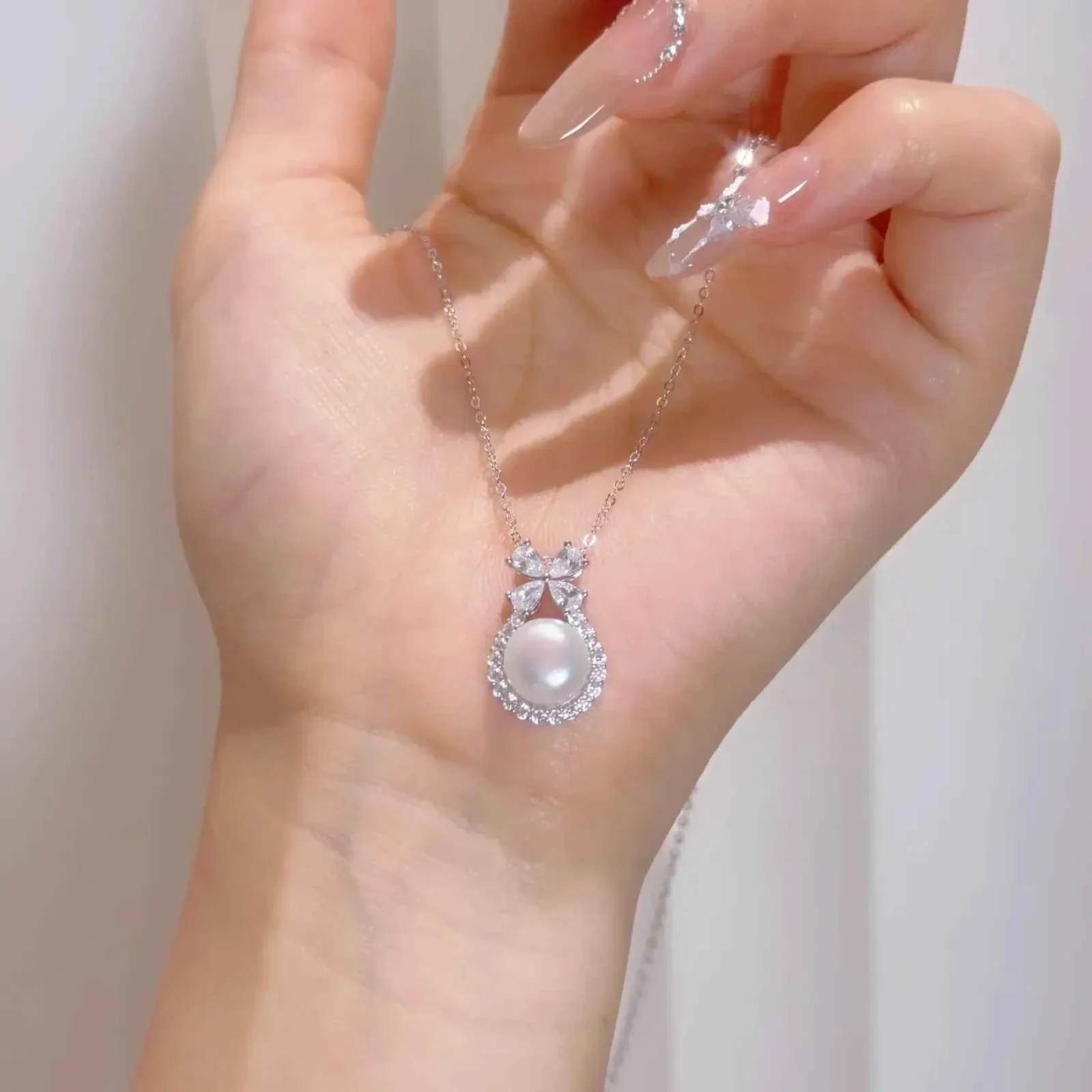 "Little Happiness" 925 Sterling Silver Bow Pearl Necklace - Perfect Gift for Mom - Image 3