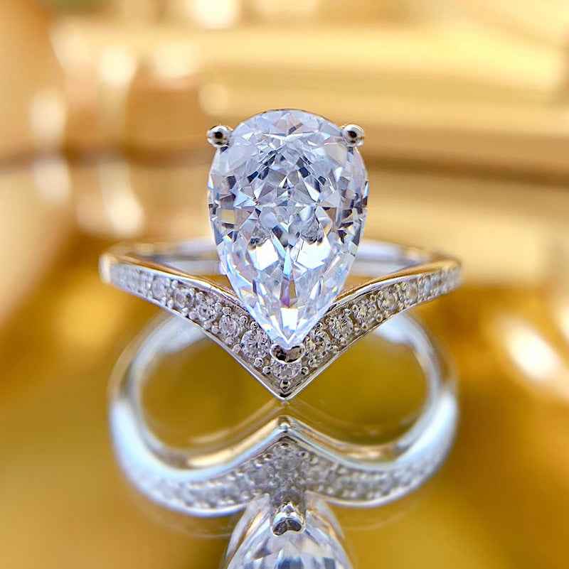"Luminous Teardrop" 925 Sterling Silver Pear-Cut Ring - Image 3