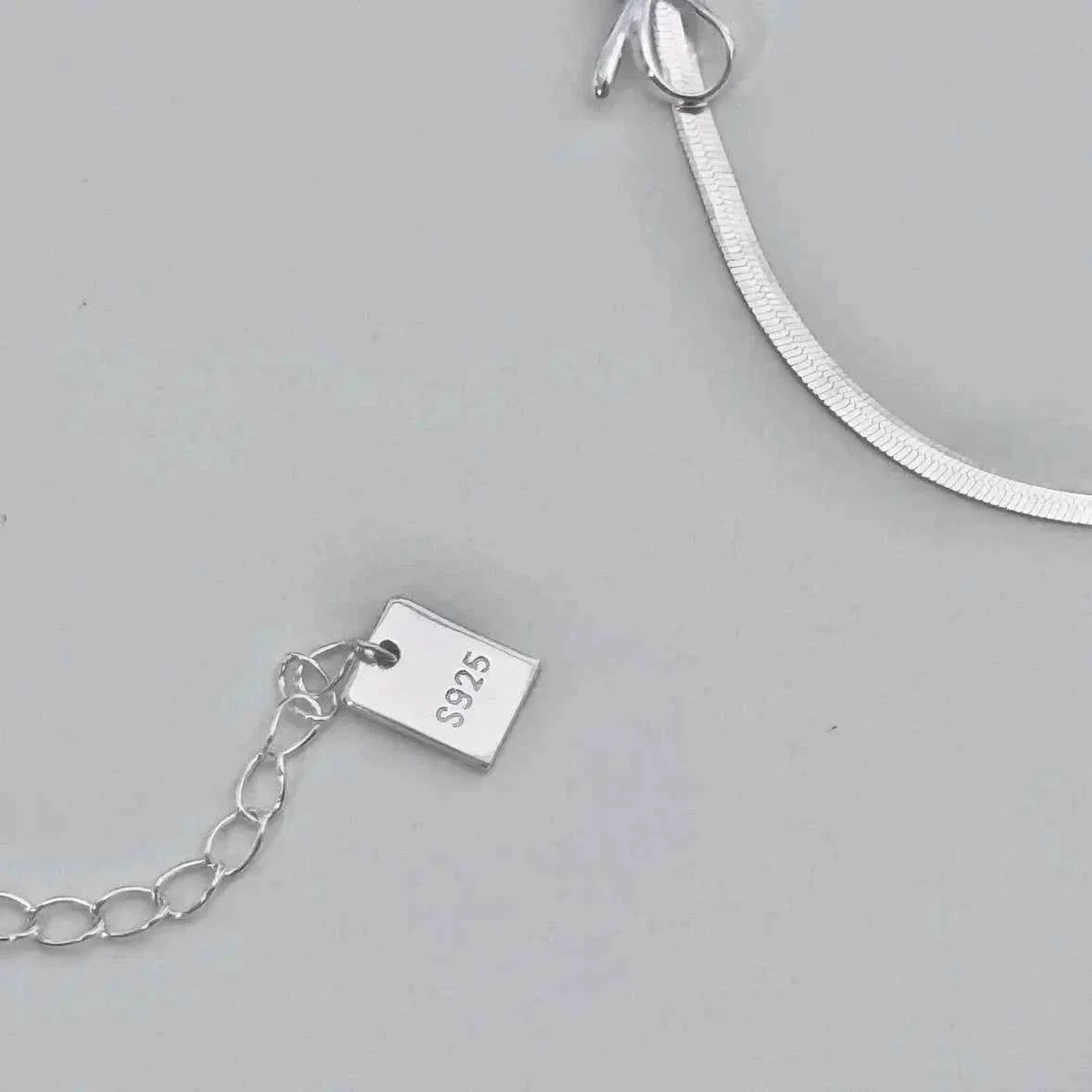 "Mini Butterfly" 925 Sterling Silver Snake-Chain Bracelet – Delicate & Graceful - Image 5