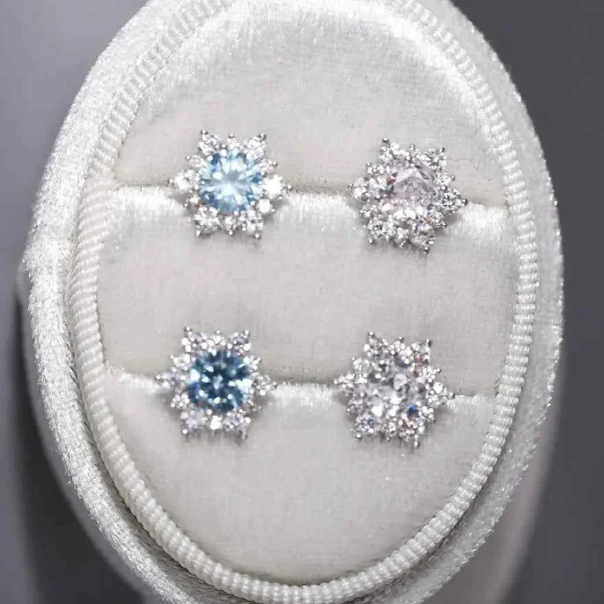 "Sparkling Snowflake" 925 Sterling Silver Stud Earrings - Dazzling and Elegant - Image 6