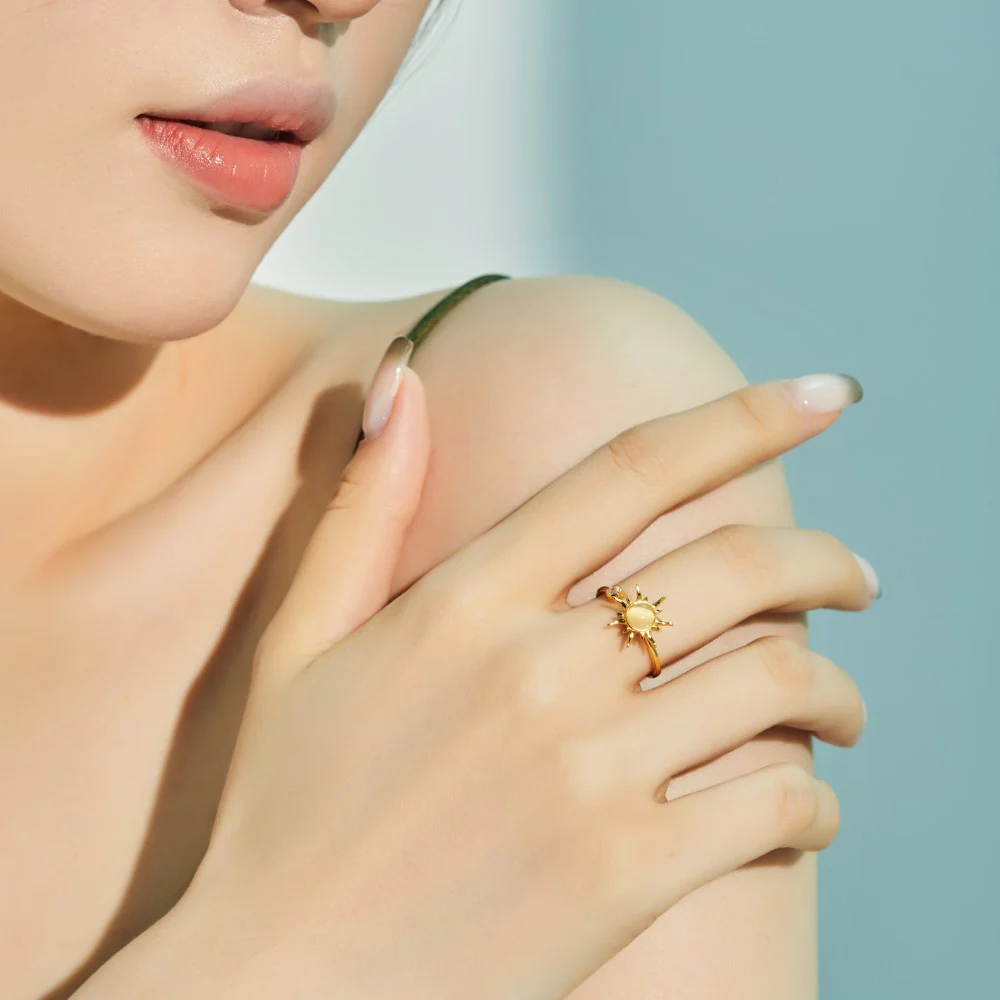 “Sun Calma” S925 Sterling Silver Rotating Sun Moonstone Fidget Ring - Image 4