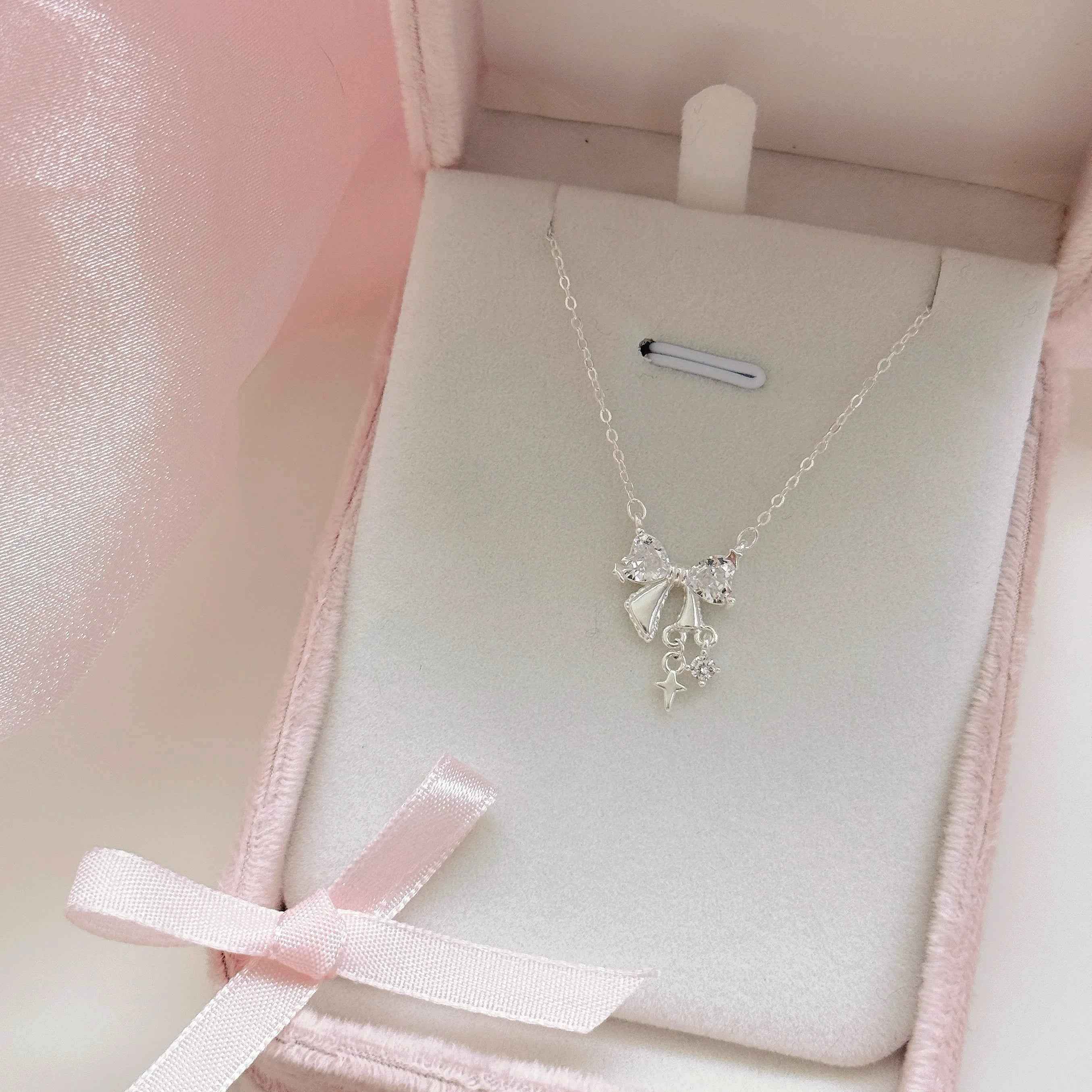"Sweetheart Queen" 999 Pure Silver Bow Necklace - Elegant, Unique, and Hypoallergenic - Image 3