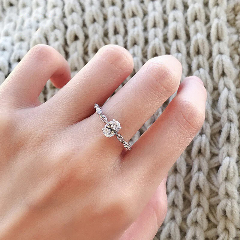 “Verdant Promise” S925 Sterling Silver Oval Engagement Ring - Image 4