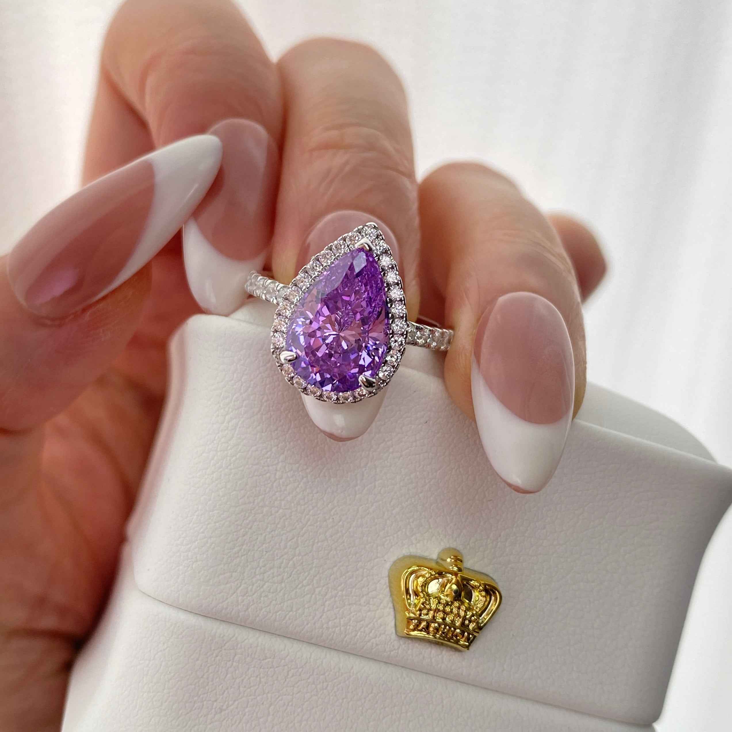 “Violet Cascade” S925 Sterling Silver 4CT Pear-Cut 8A Zircon Halo Ring - Image 4
