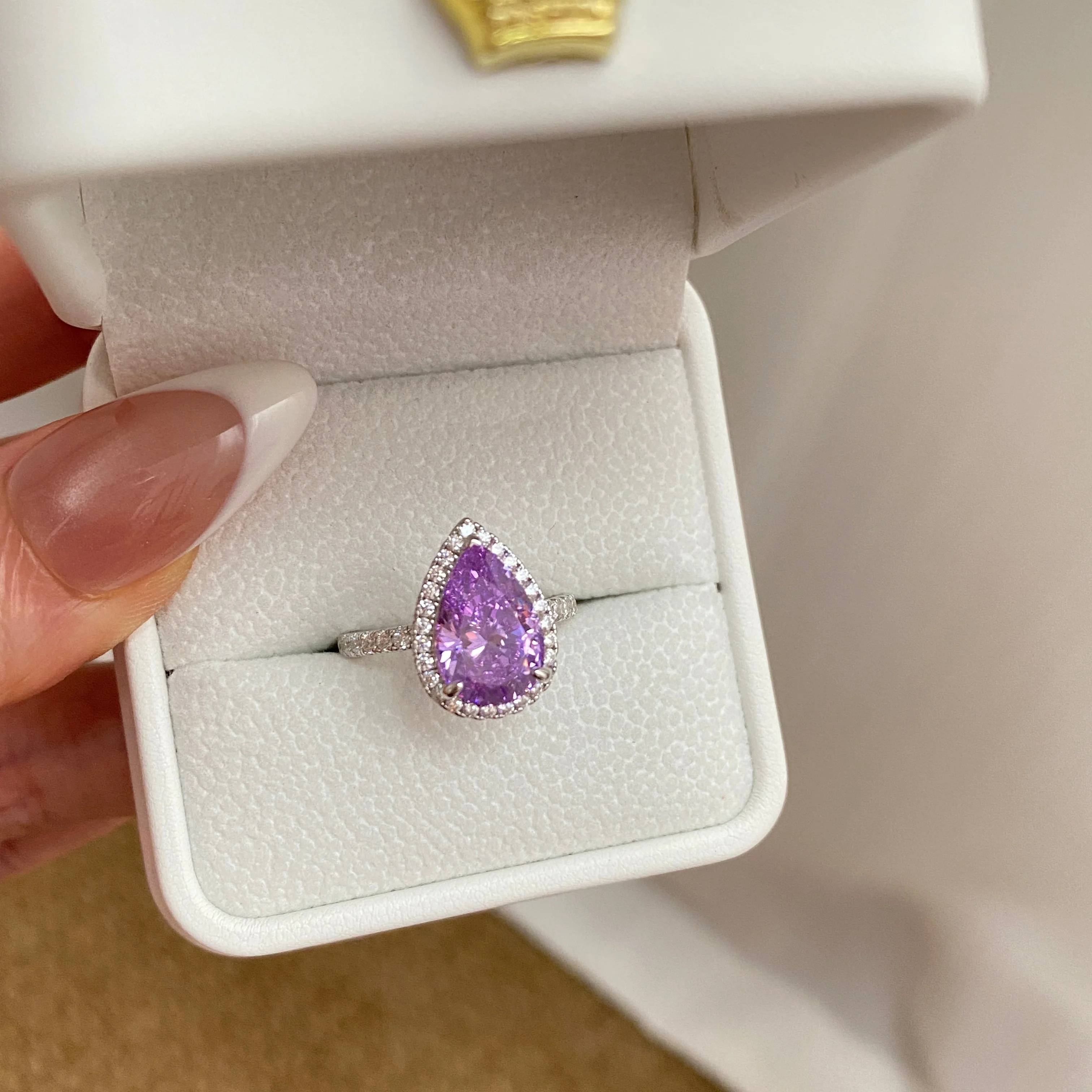 “Violet Cascade” S925 Sterling Silver 4CT Pear-Cut 8A Zircon Halo Ring - Image 5