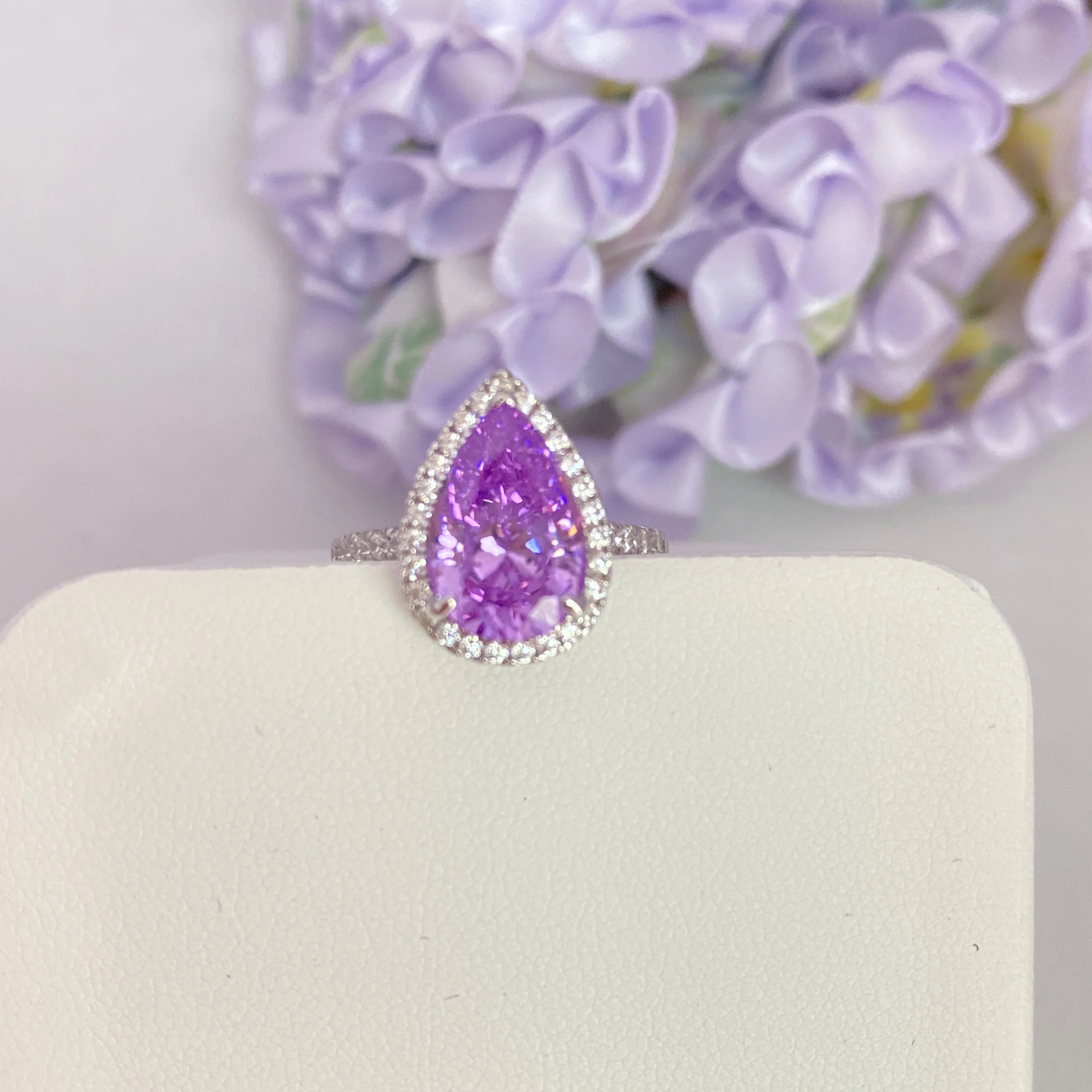 “Violet Cascade” S925 Sterling Silver 4CT Pear-Cut 8A Zircon Halo Ring - Image 6