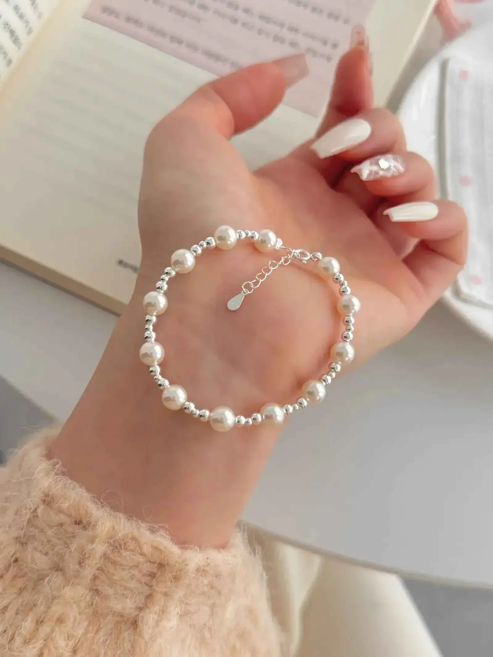 "White Moonlight" 925 Sterling Silver & Pearl Bead Bracelet - Elegant, Timeless, and Refined - Image 6